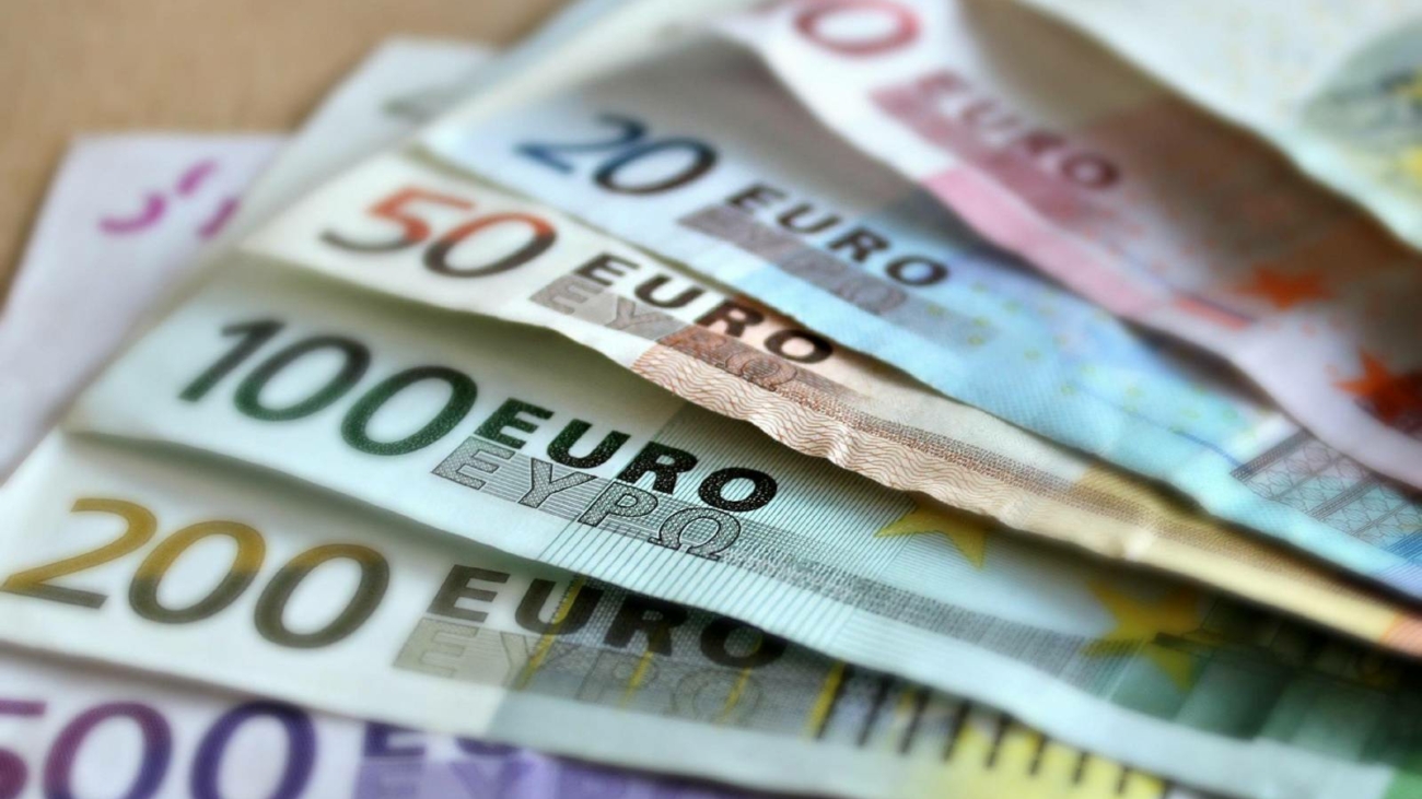 banknotes2091041920jpg_62d80f70b26d2